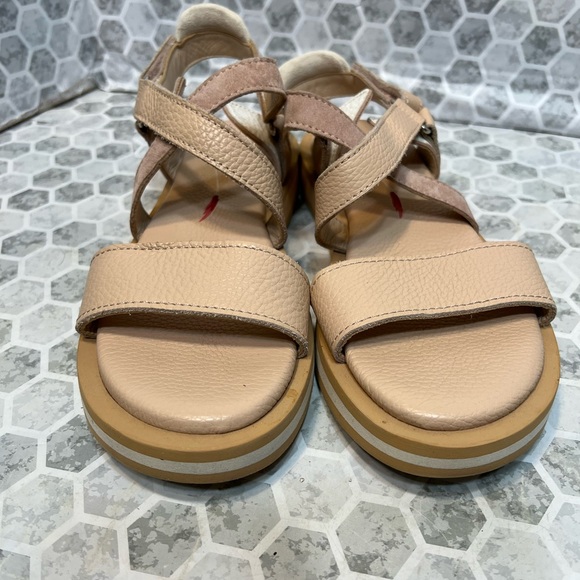 Woman’s Fabi made in Spain Strappy sandals size 40-10 - Picture 2 of 13